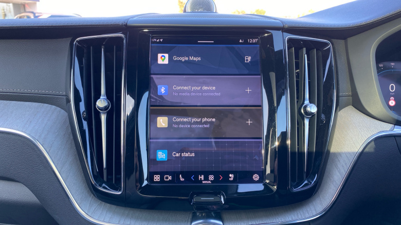 Volvo XC60 2.0 T8 [455] RC PHEV Ultimate Dark 5dr AWD Gtron Estate